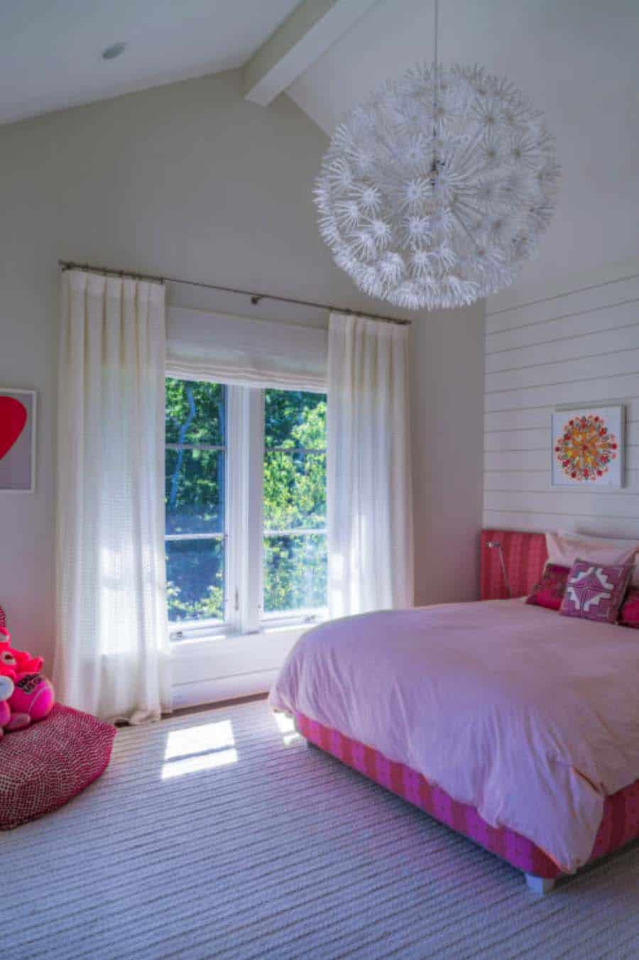 coastal-home-bedroom