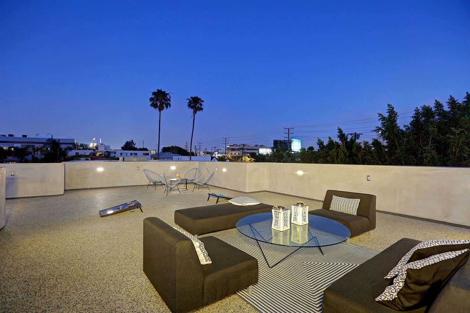 contemporary-rooftop-deck