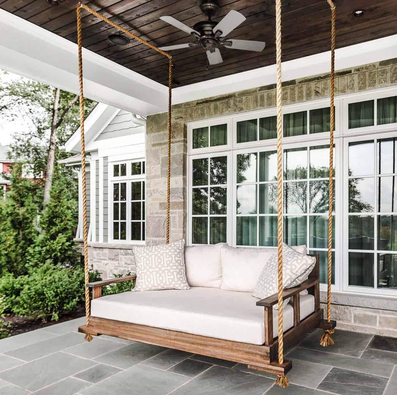 swinging-bed-porch