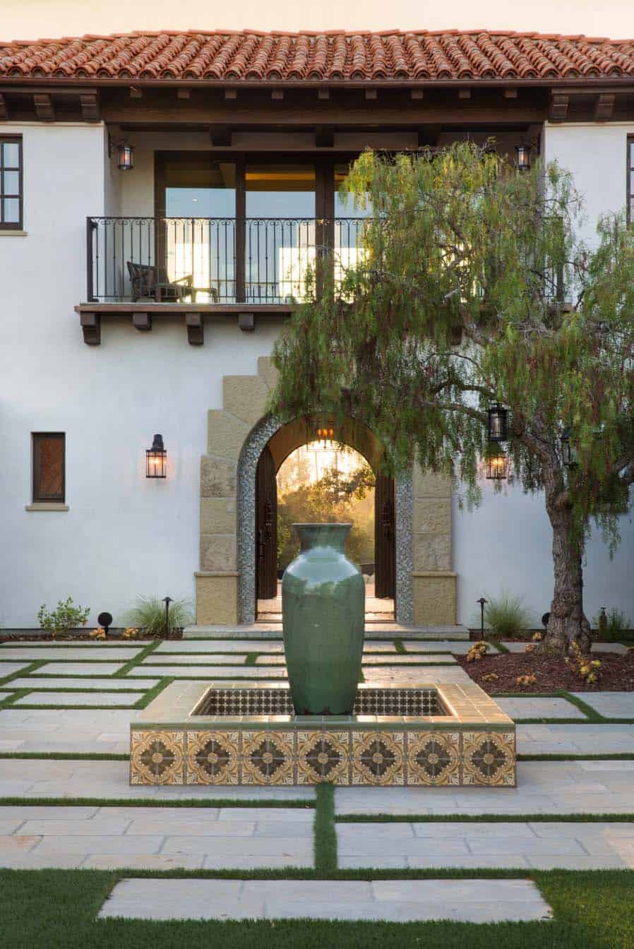 hacienda-style-home-exterior