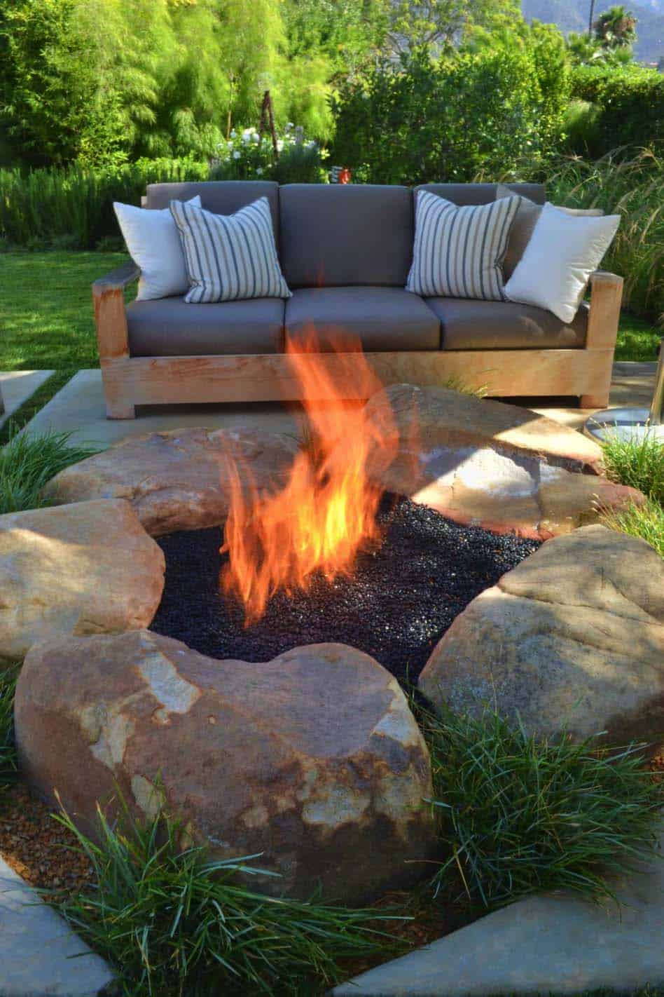 backyard-fire-pit
