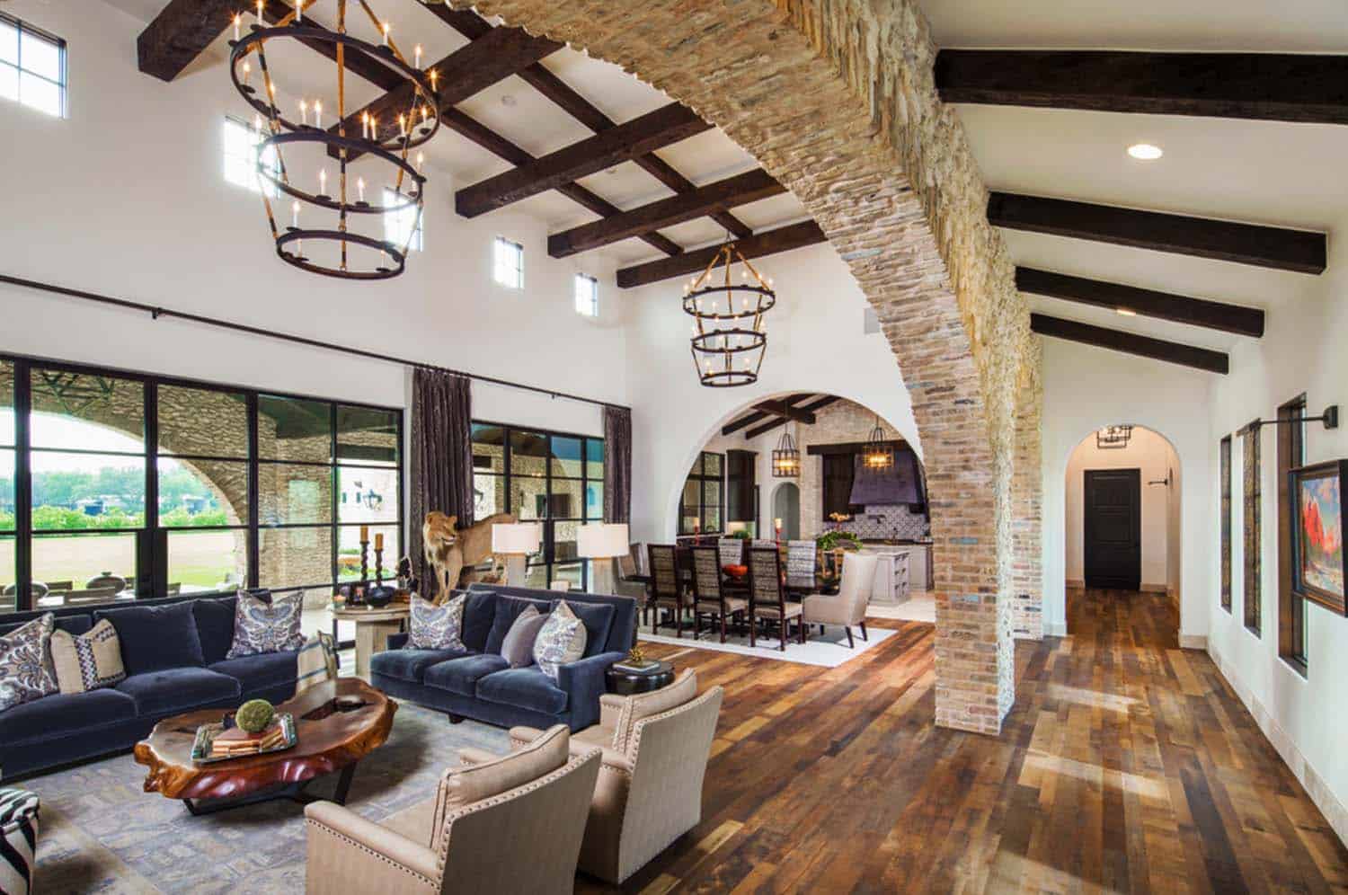 Home Tour: Mediterranean style villa boasting stylish interiors in Texas