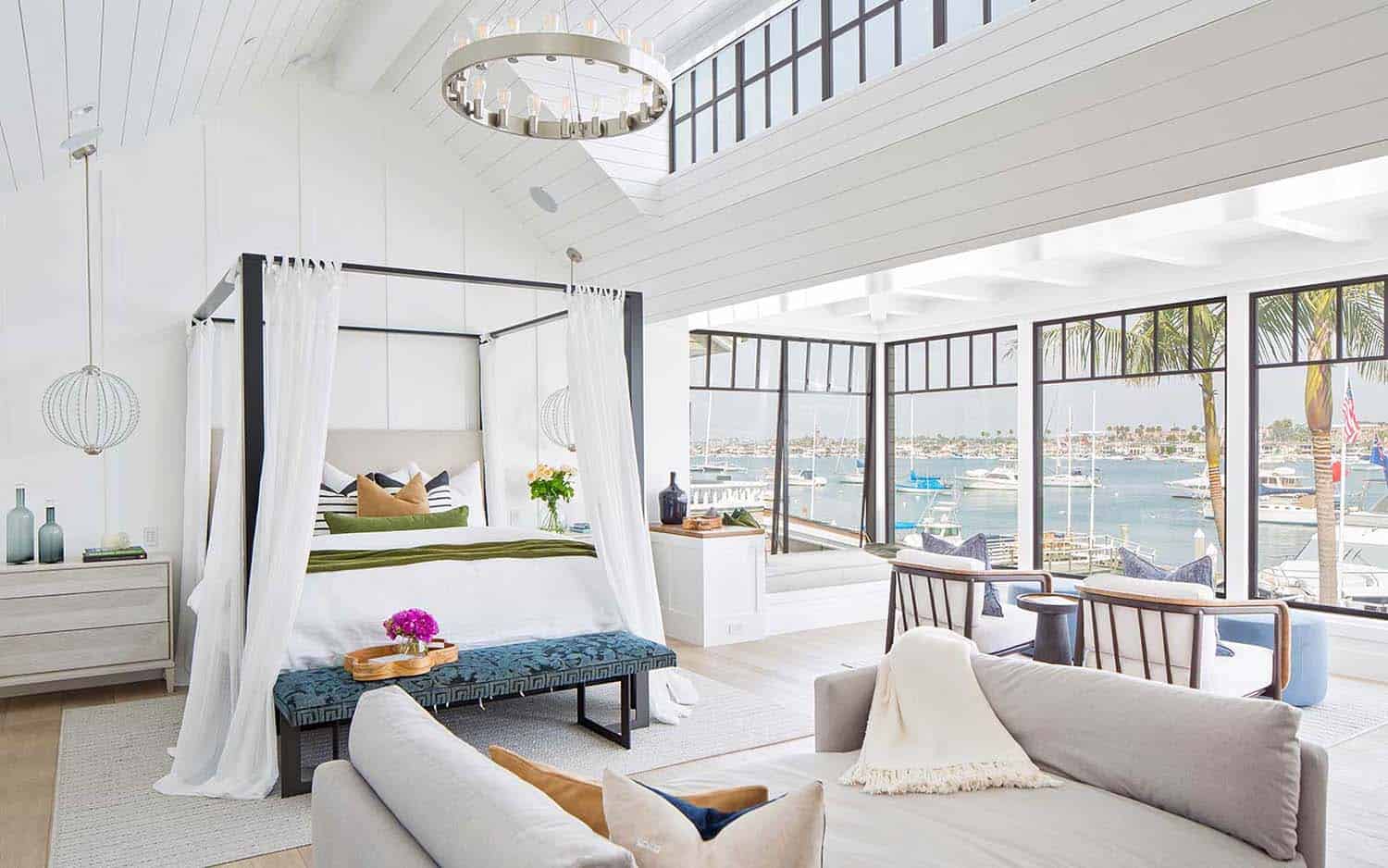modern-beach-house-beach-style-bedroom