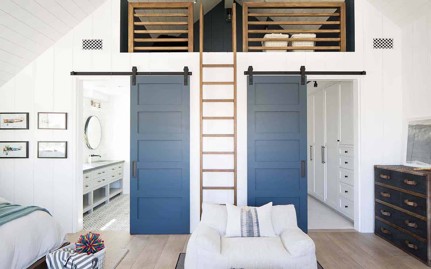 modern-beach-house-beach-style-kids-bedroom