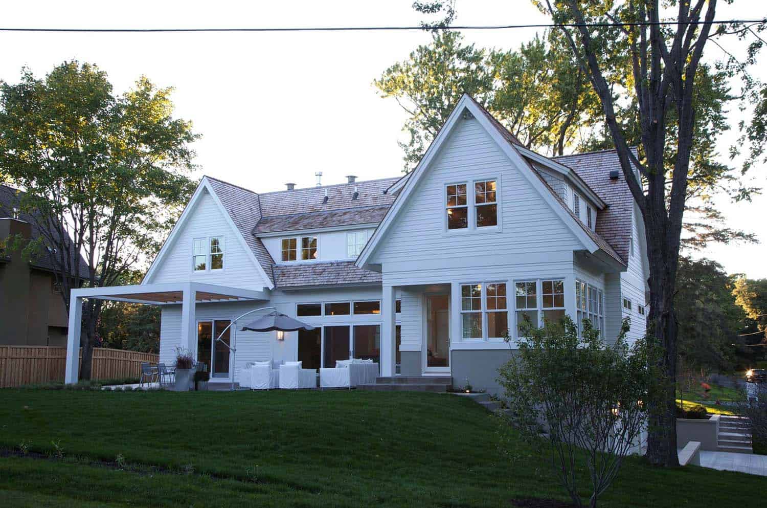 modern-shingle-style-home-back-elevation-exterior
