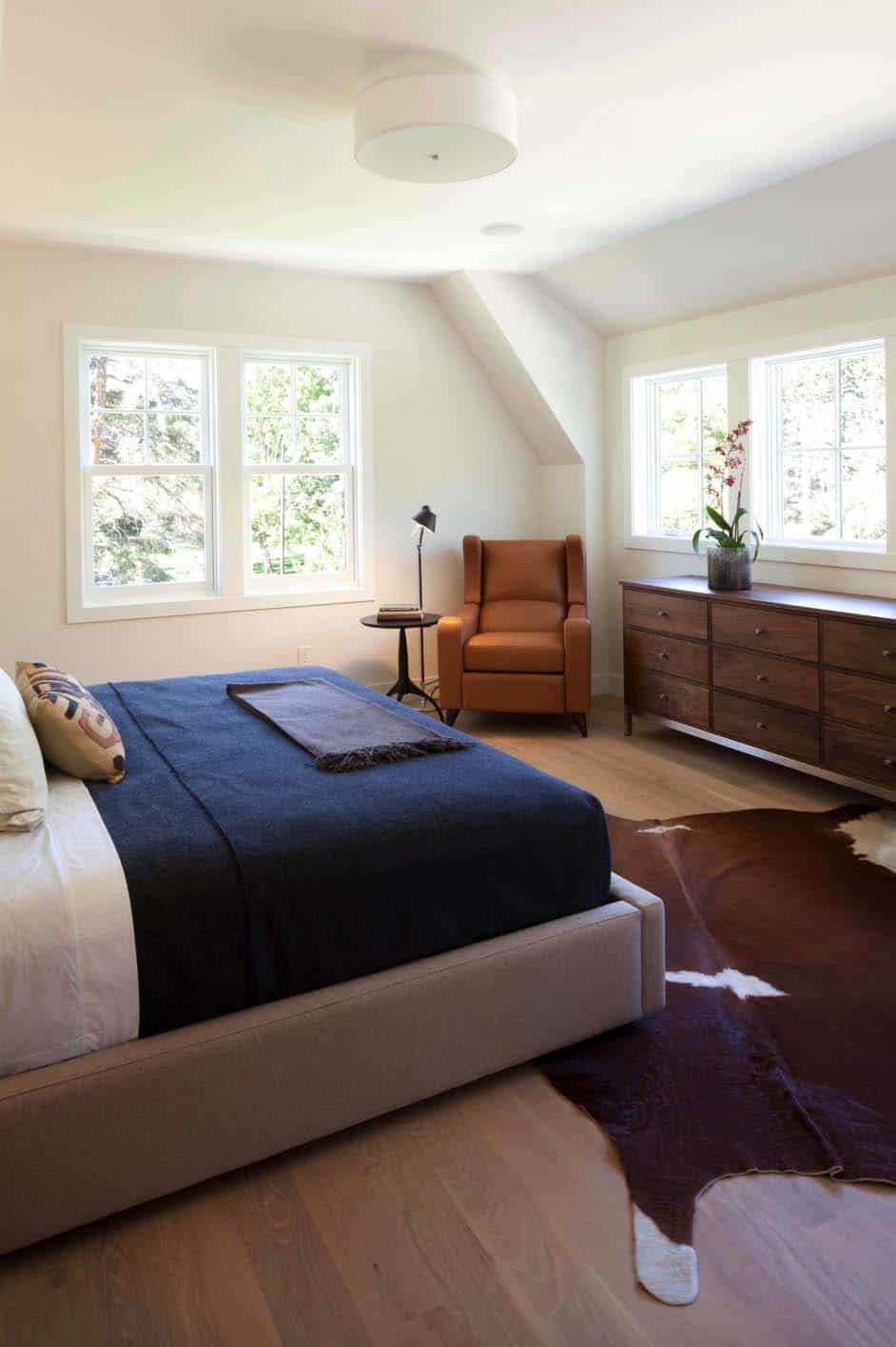 modern-shingle-style-home-master-bedroom