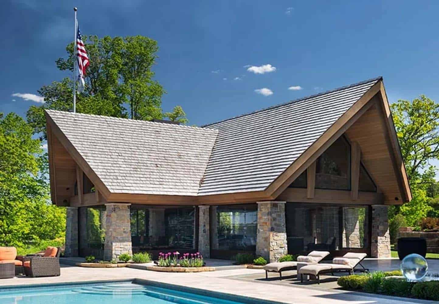 mountain-modern-poolhouse