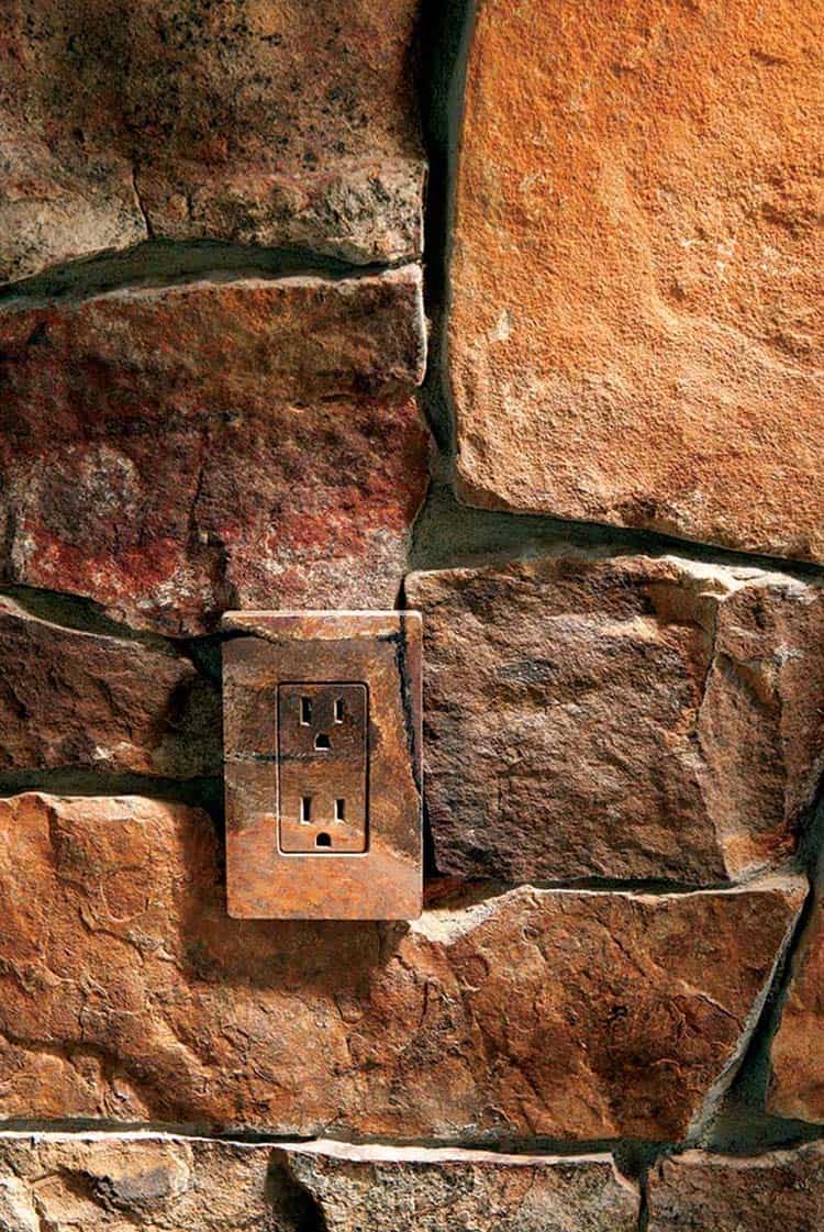 rustic-contemporary-entry-wall-detail