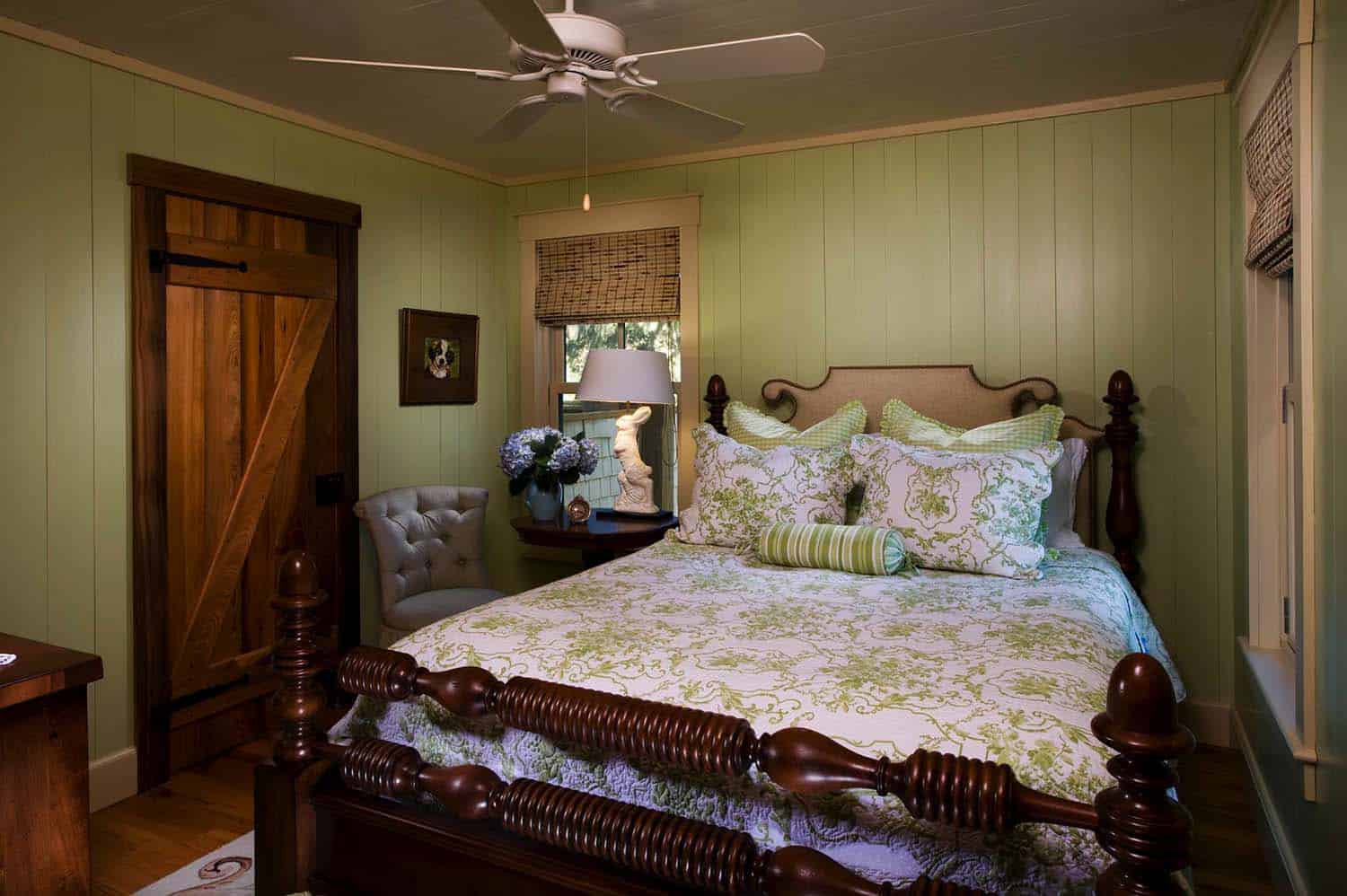 cottage-rustic-bedroom