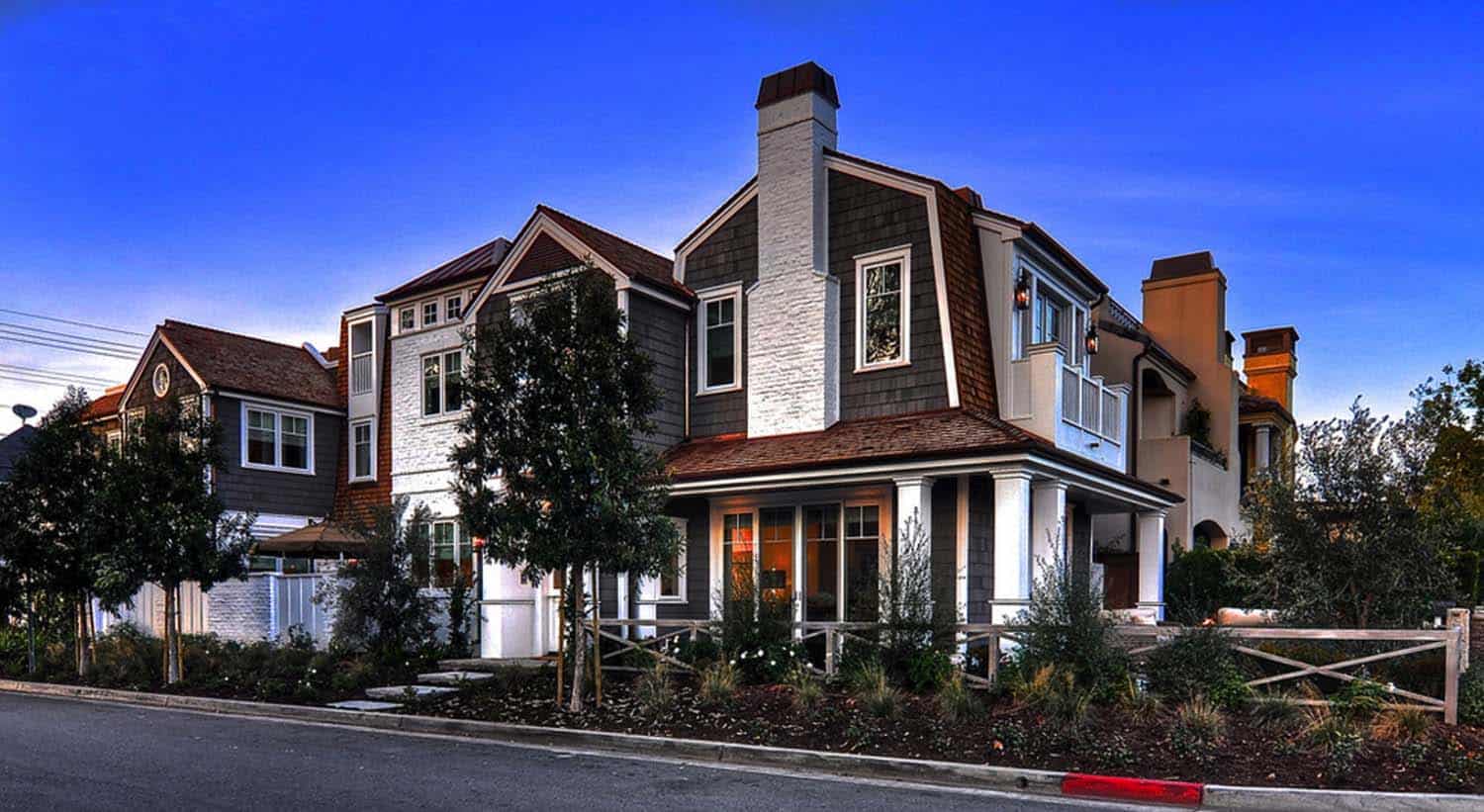 coastal-home-traditional-styling-exterior