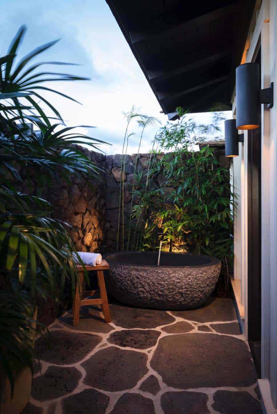 outdoor-bathtub