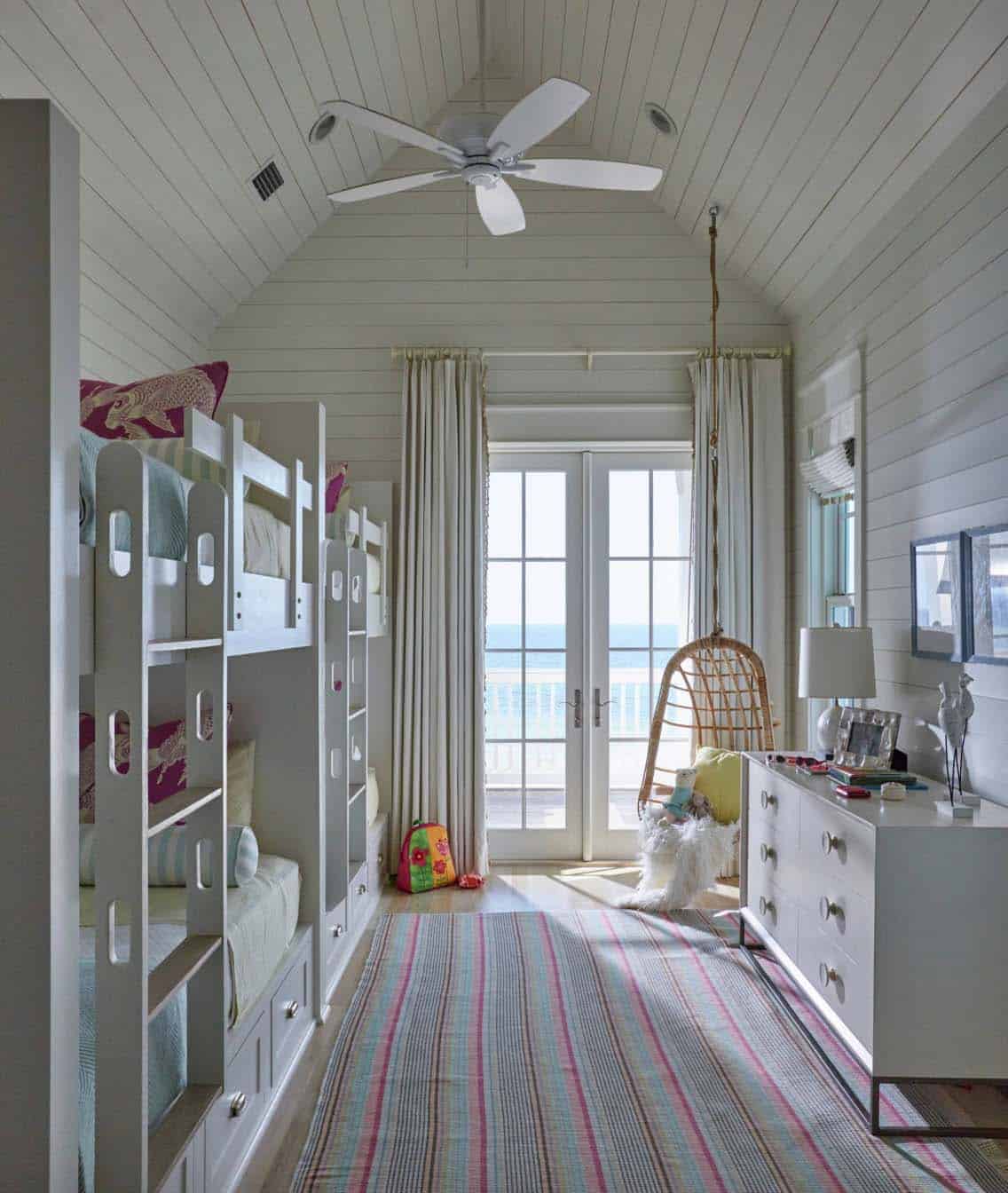beach-beach-style-kids-bunk-bedroom