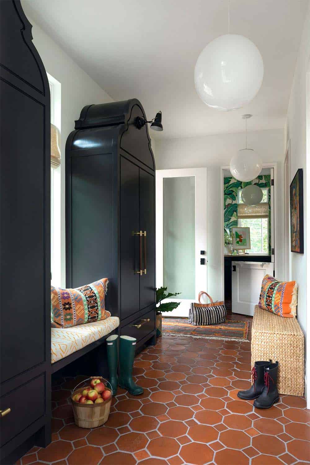 cape-dutch-modern-eclectic-entry