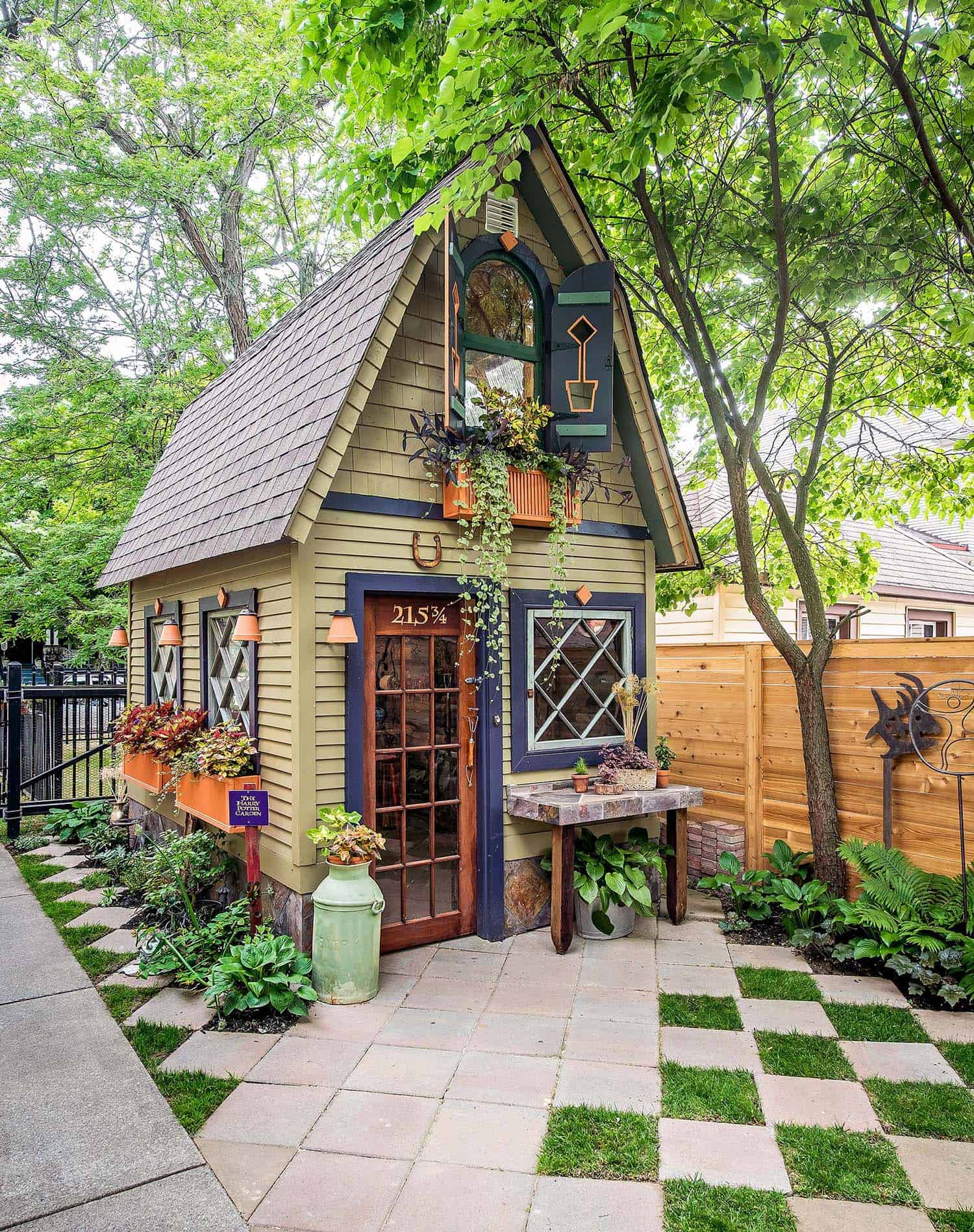 charming-garden-potting-shed