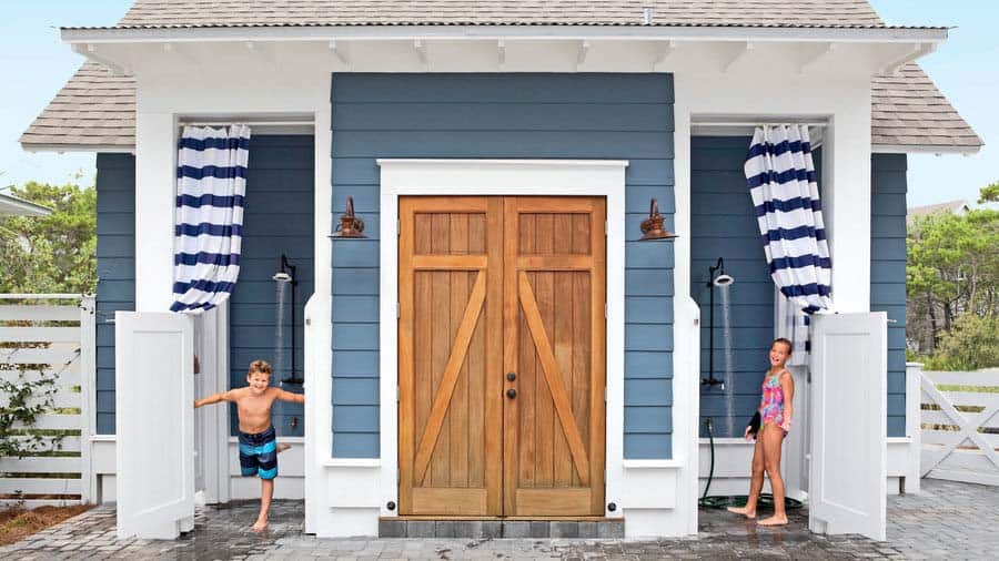 beach-style-pool-house-shower