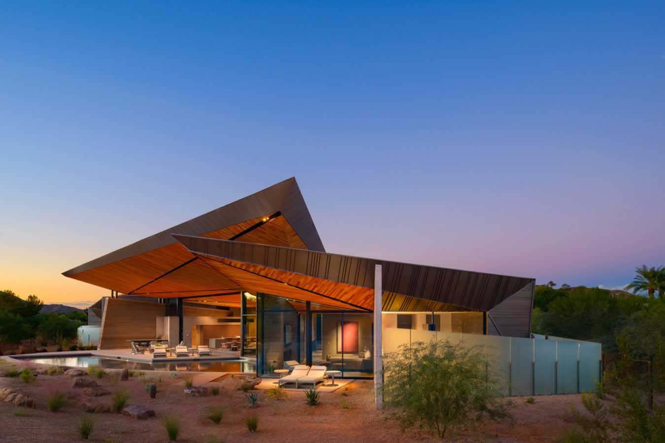 desert-modern-home-exterior
