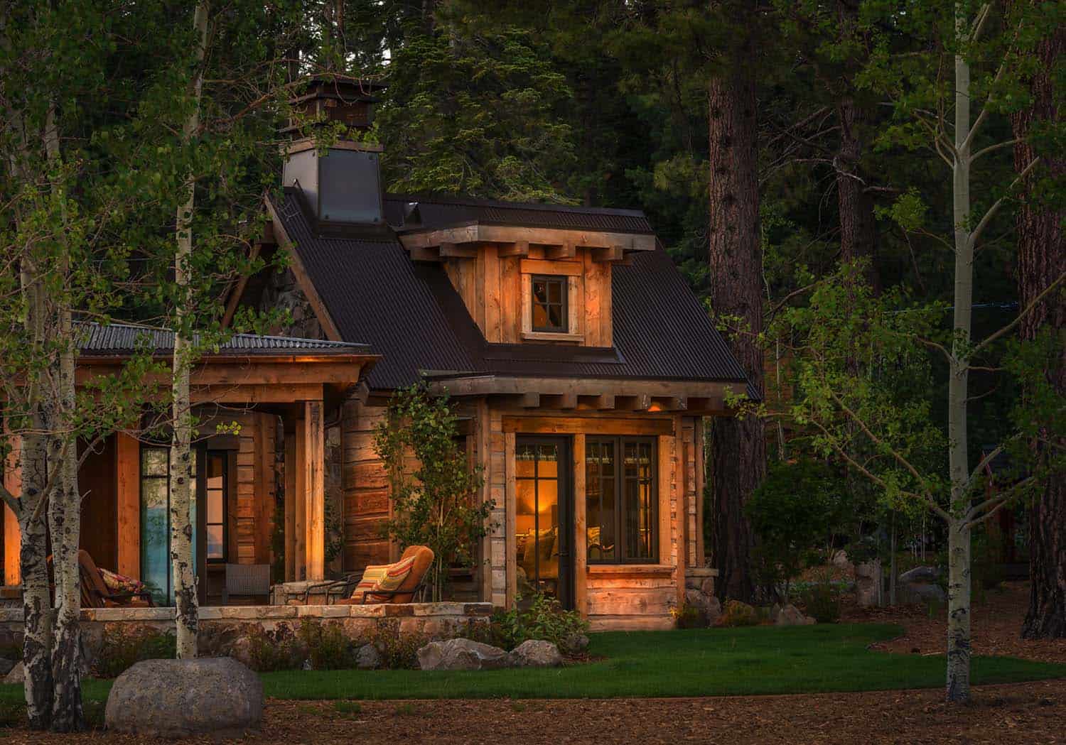 rustic-lakefront-mountain-cabin-exterior