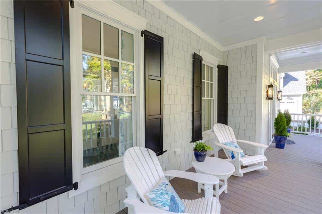 cottage-beach-style-porch