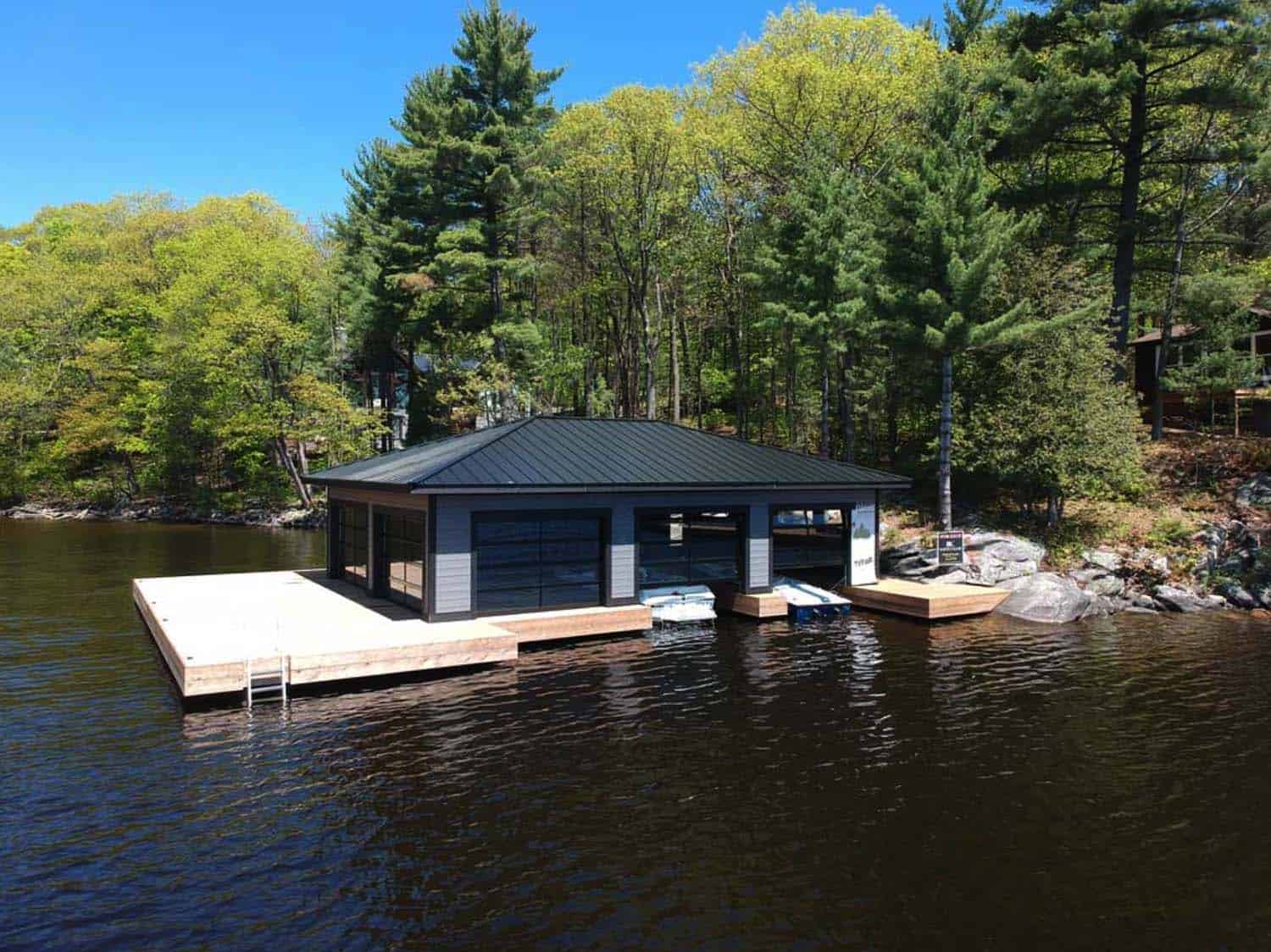 contemporary-lake-house-boathouse