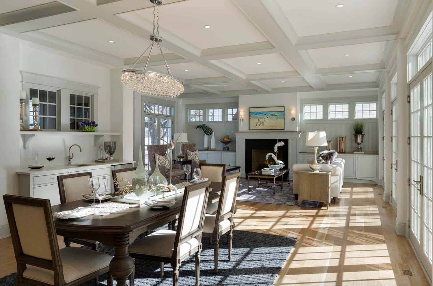 lake-cottage-beach-style-dining-room