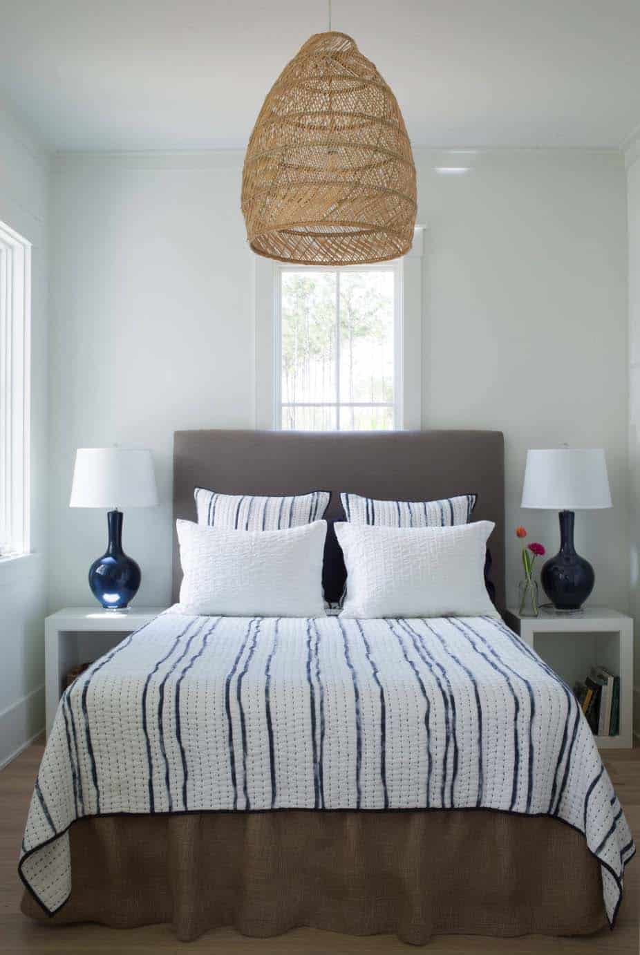 cottage-eclectic-bedroom