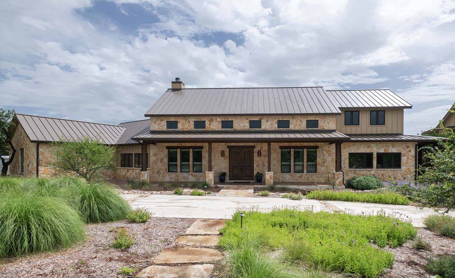 Warm And Inviting Southwestern Style, Texas Country Style House Plans