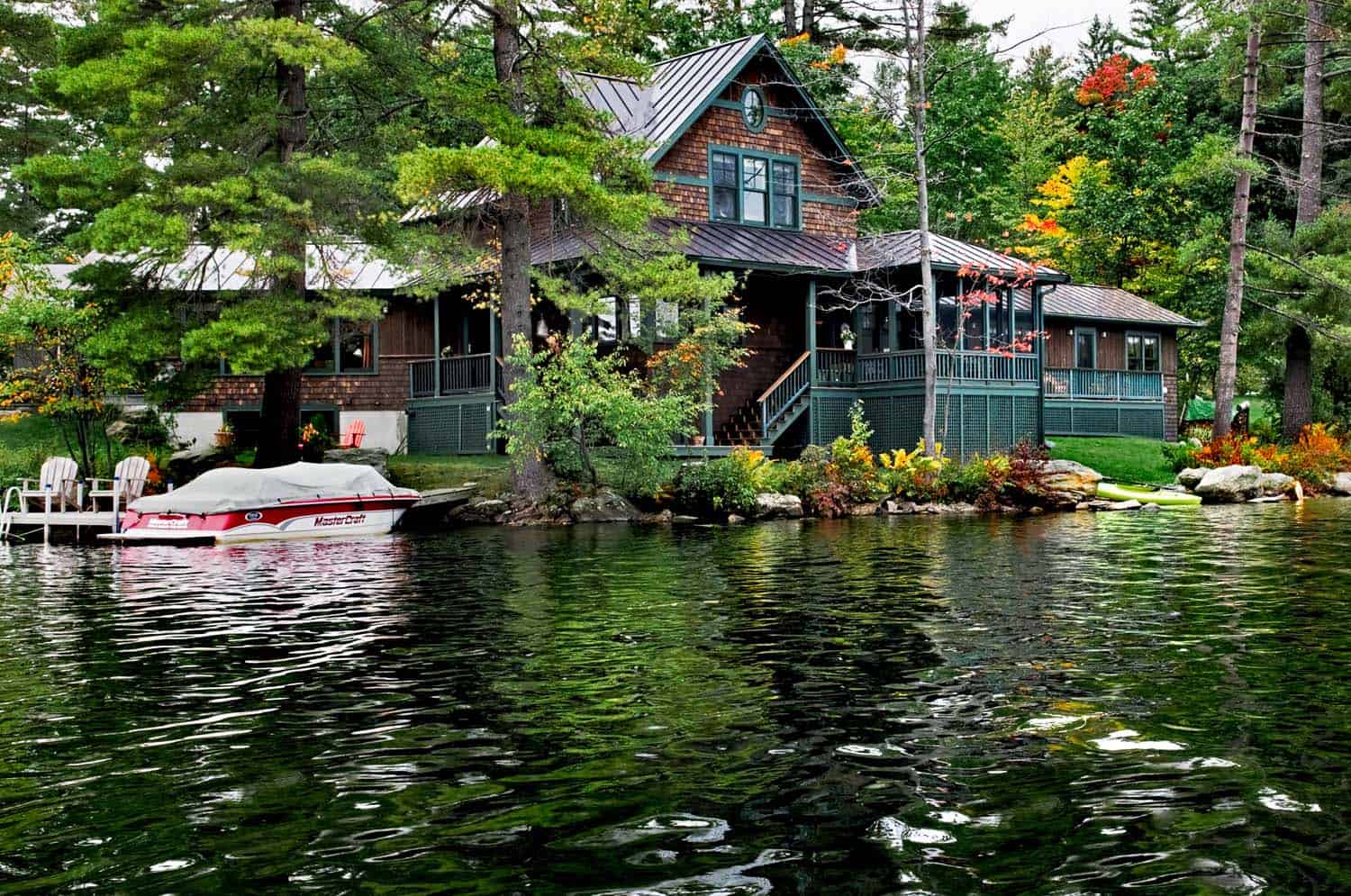 lake-house-transitional-exterior