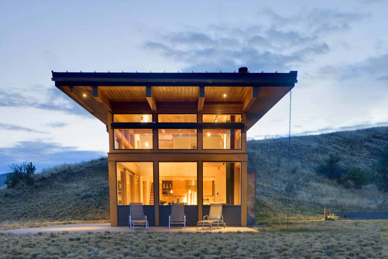 contemporary-cabin-exterior