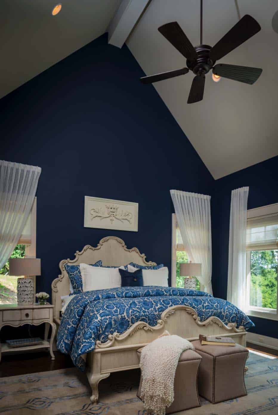 craftsman-style-bedroom