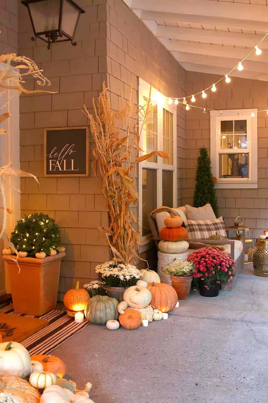 20 Dreamy Ideas For Decorating Your Front Porch For Fall
