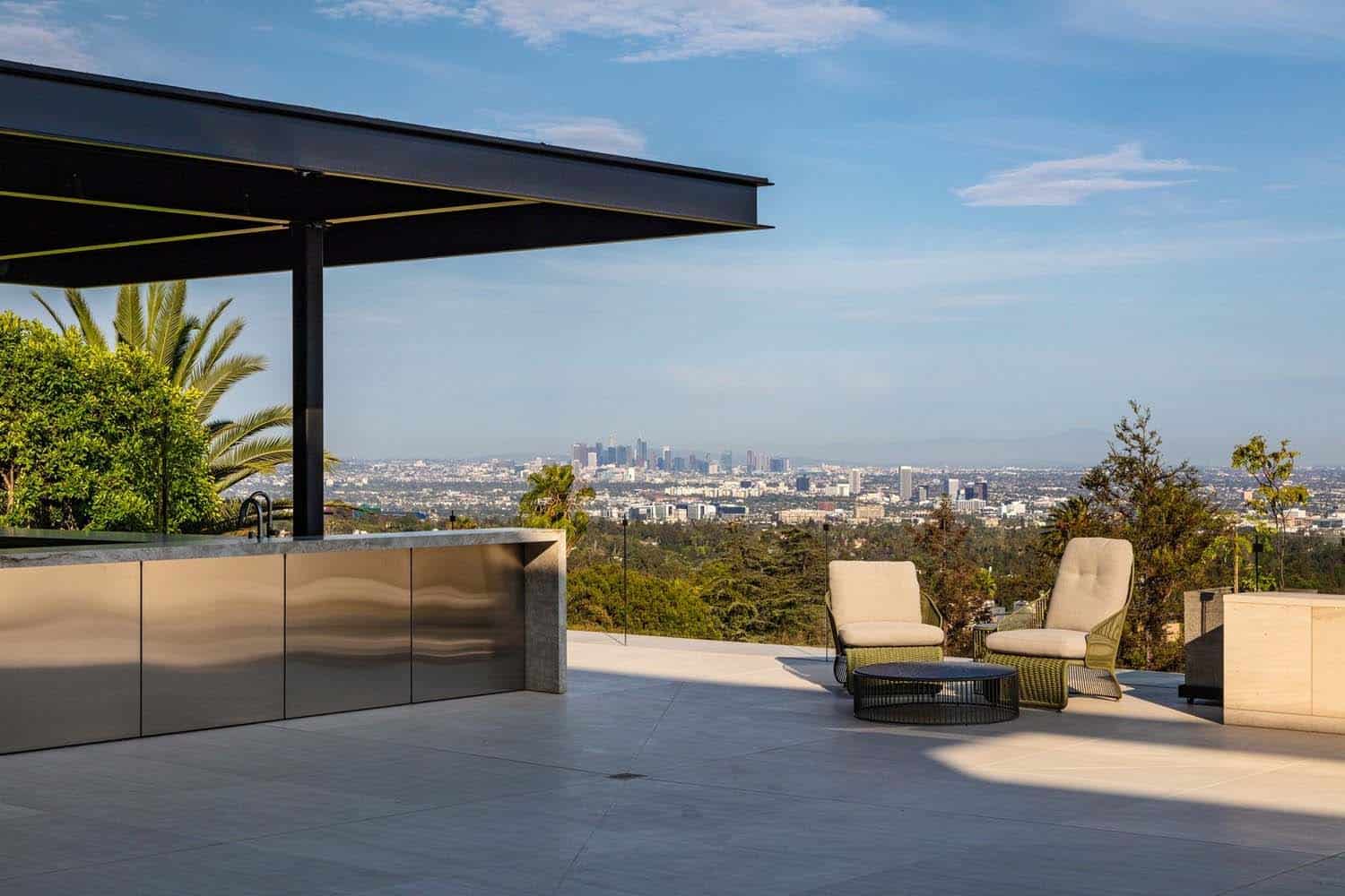 modern-dream-home-patio