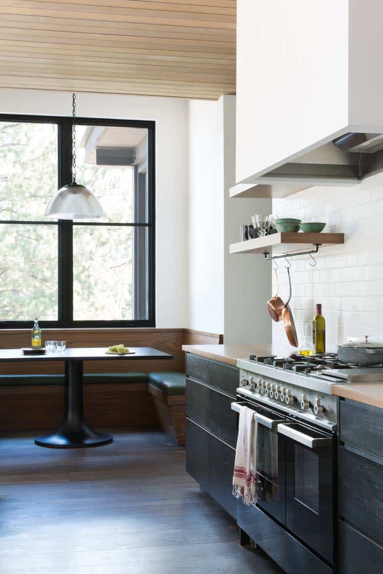 modern-mountain-home-kitchen