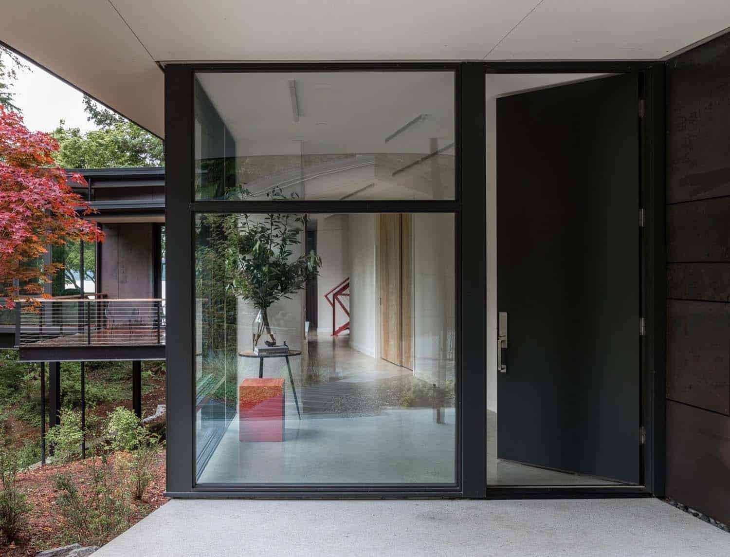 tree-house-modern-entry