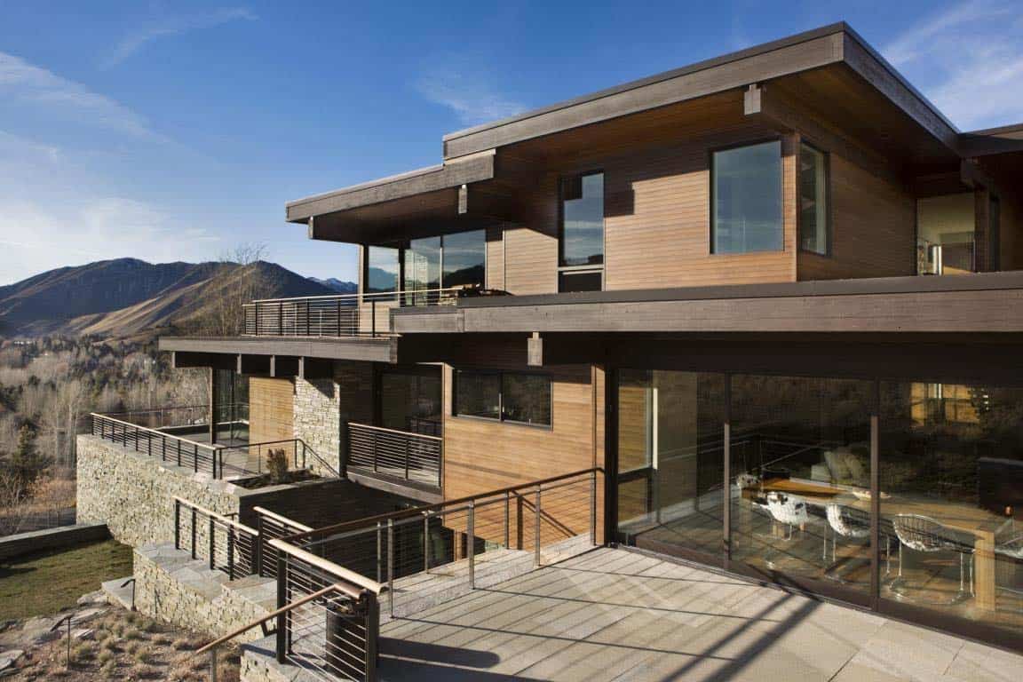 contemporary-hillside-home-exterior