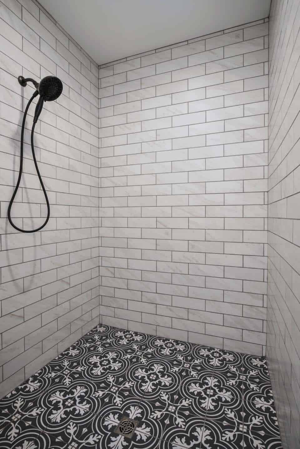 modern-farmhouse-bathroom-shower