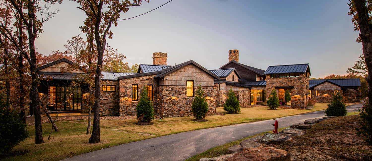 farmhouse-rustic-ranch-style-exterior