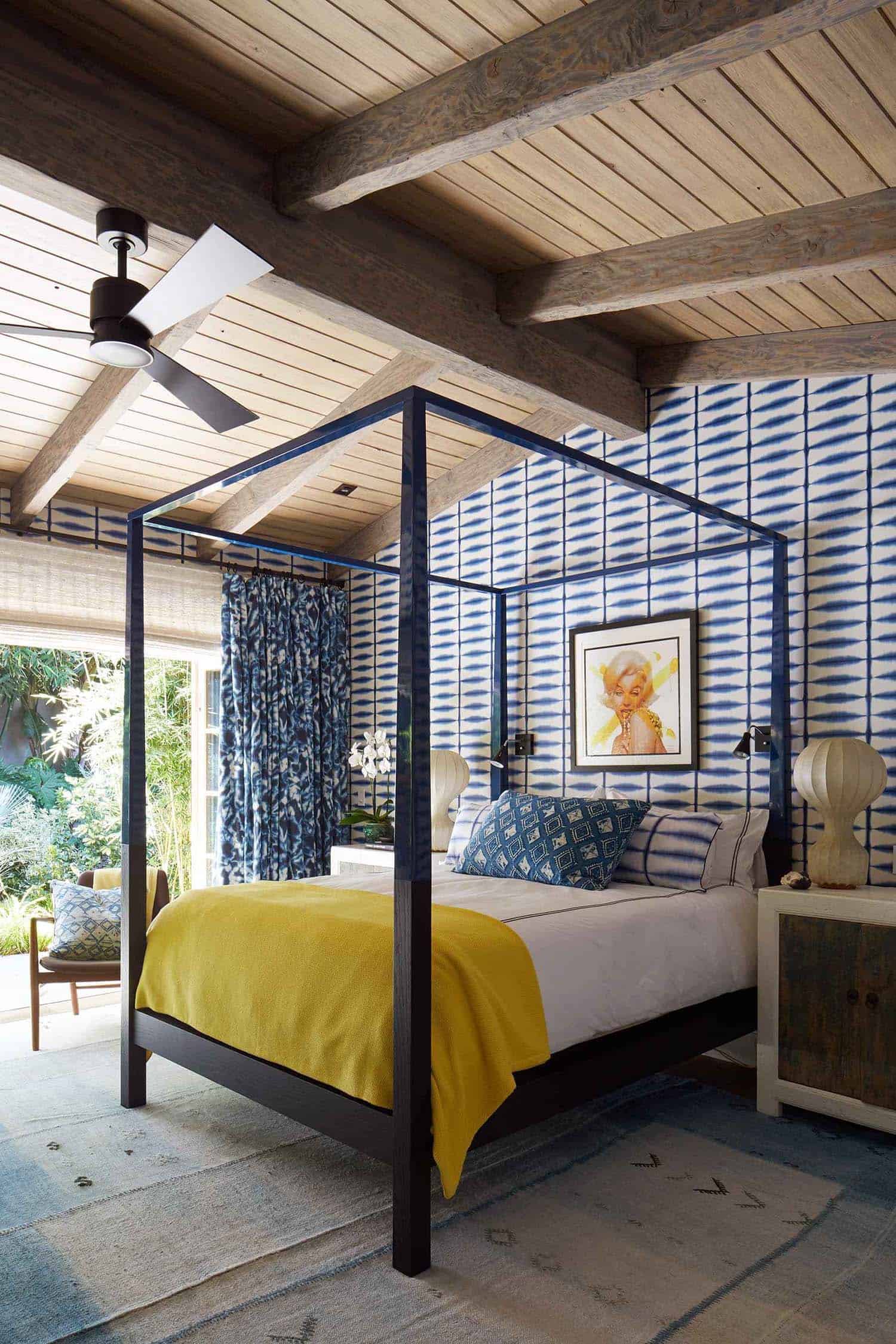 modern-balinese-style-bedroom