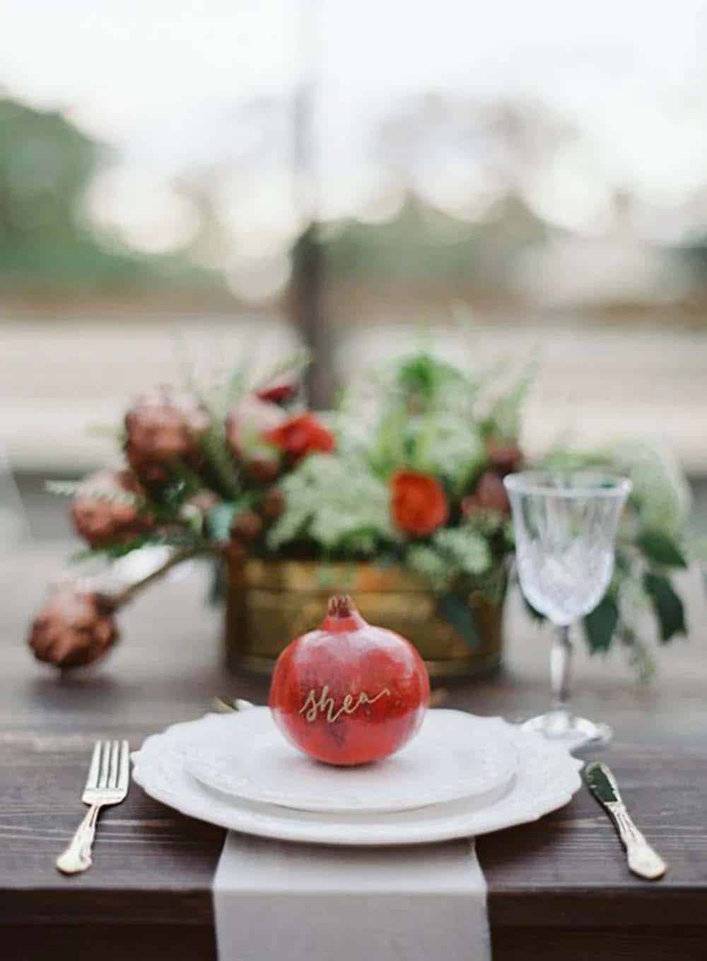 creative-thanksgiving-place-card-ideas-pomegranate