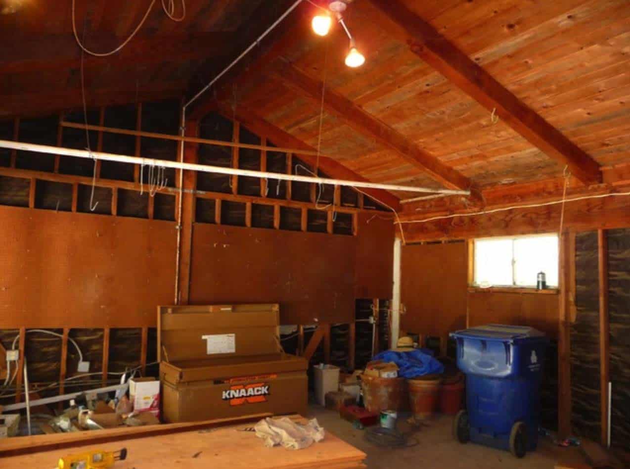 mid-century-modern-ranch-before-remodel-pictures-garage