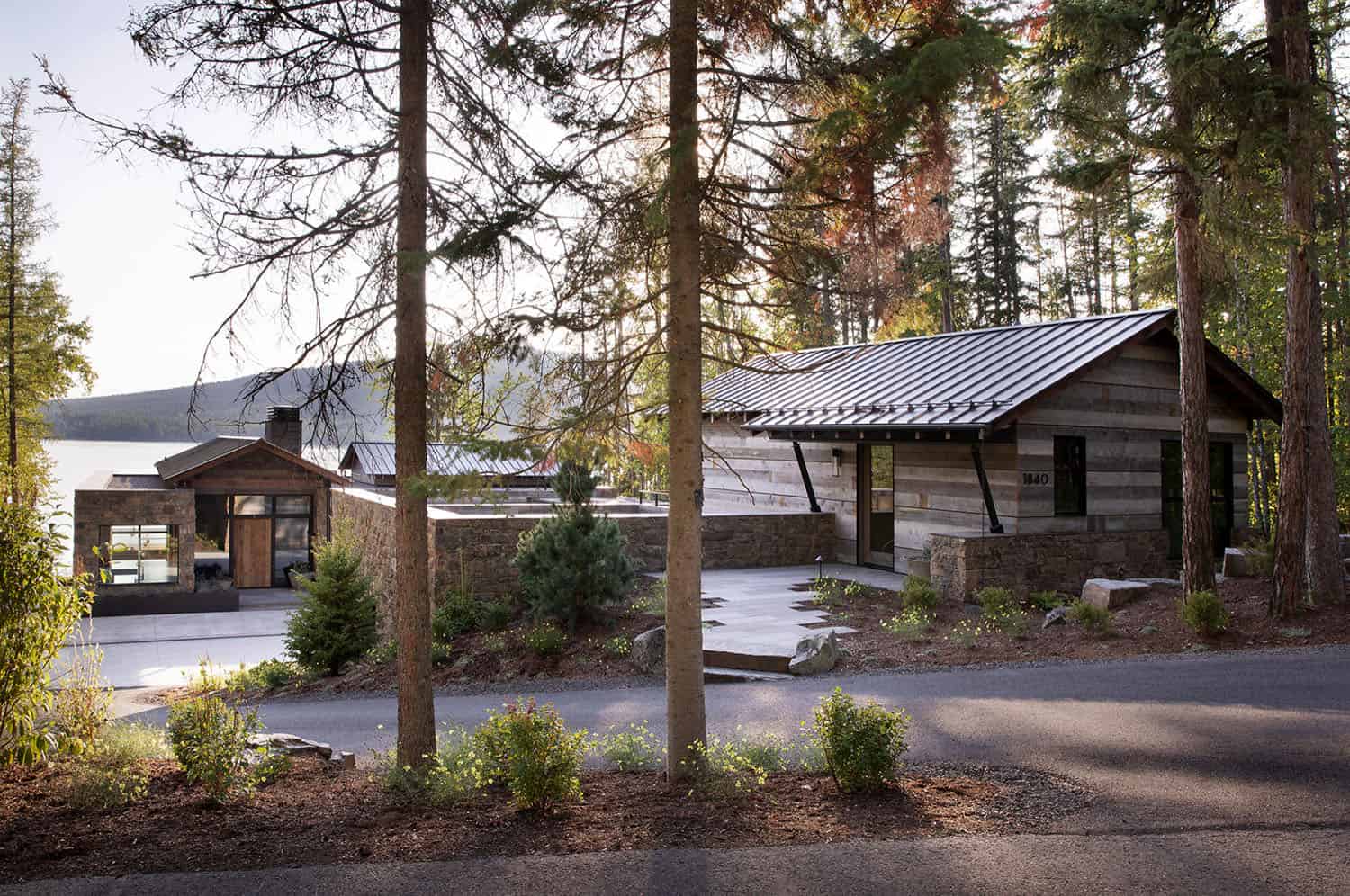 mountain-modern-lake-house-exterior