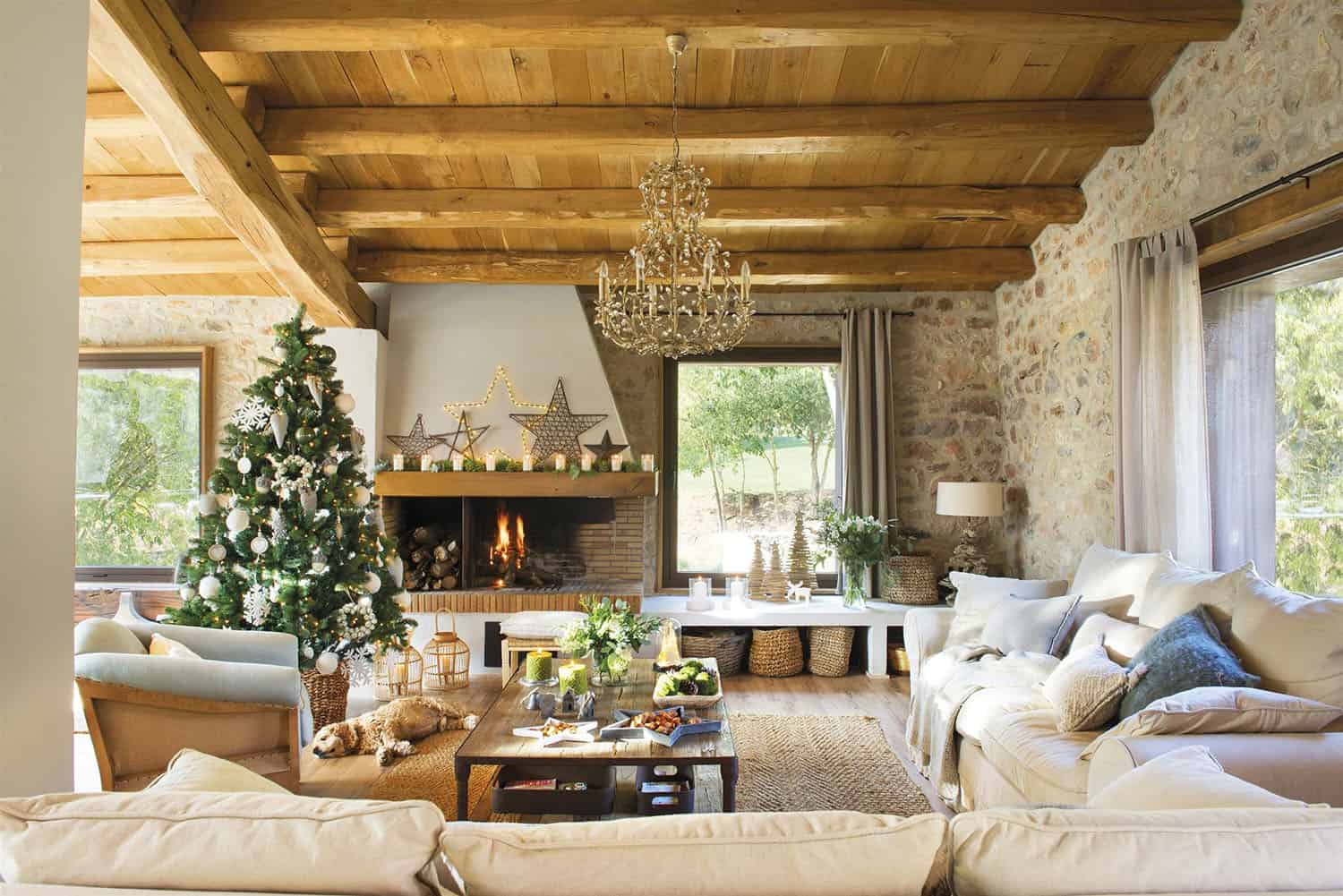 converted-barn-house-christmas-decorations-living-room