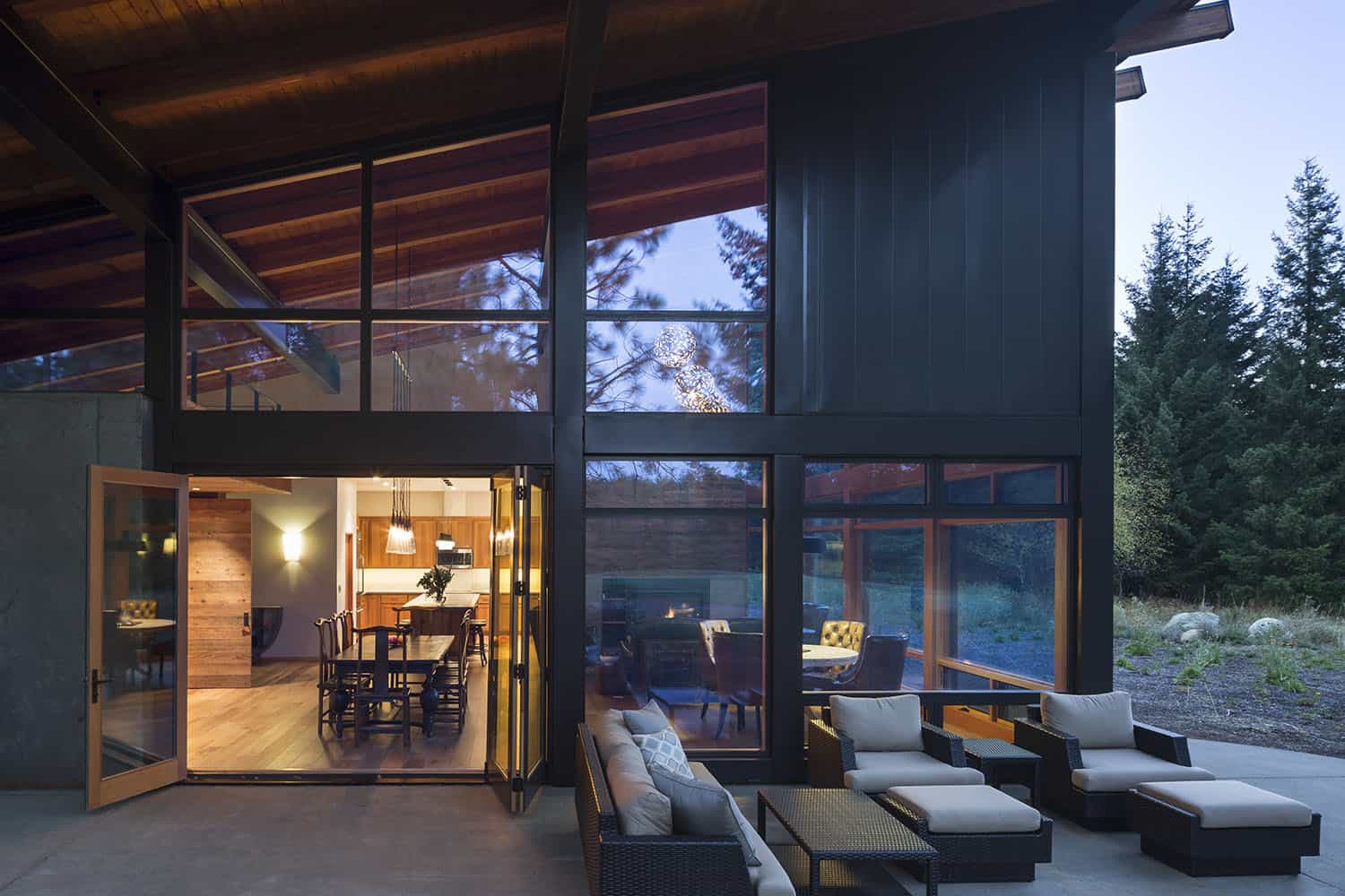 mountain-view-cabin-contemporary-exterior