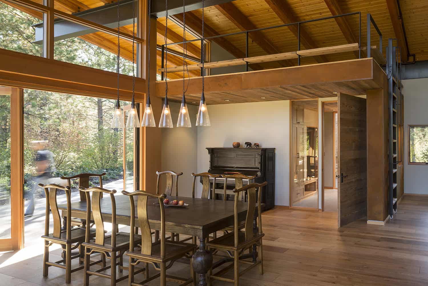 net-zero-cabin-contemporary-dining-room