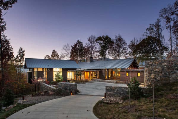 featured posts image for North Carolina mountain home feels like living above the treetops