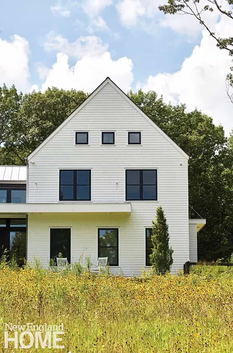 country-modern-farmhouse-exterior