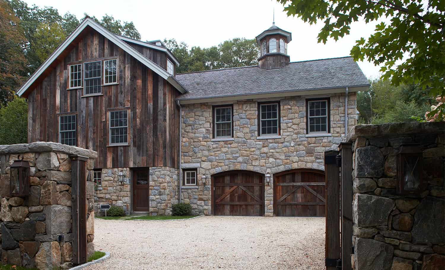 modern-rustic-barn-farmhouse-exterior