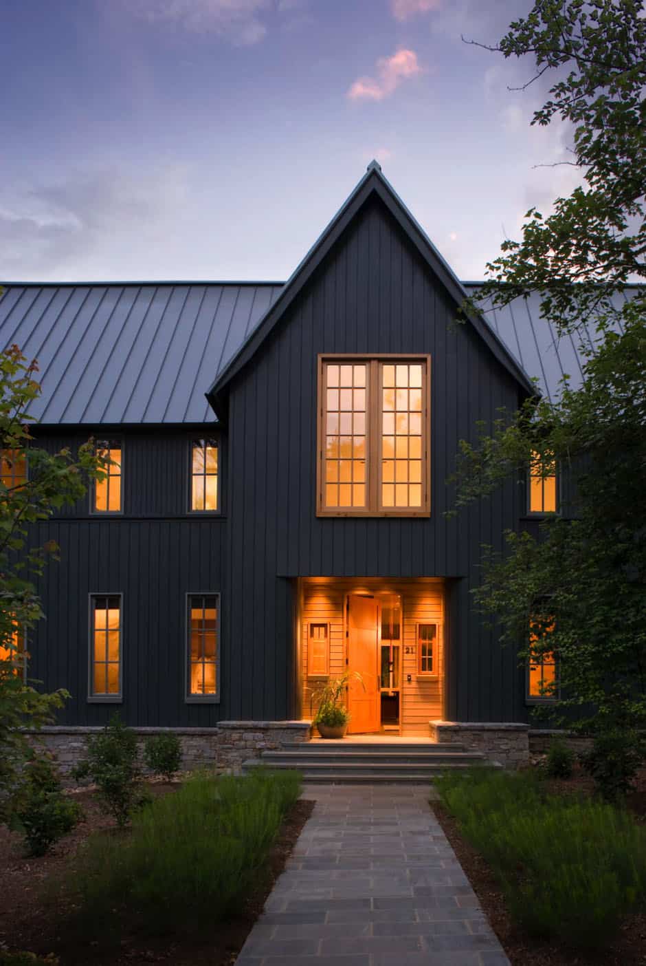 Tour this ultra-dreamy modern rustic house loaded with warmth in Asheville