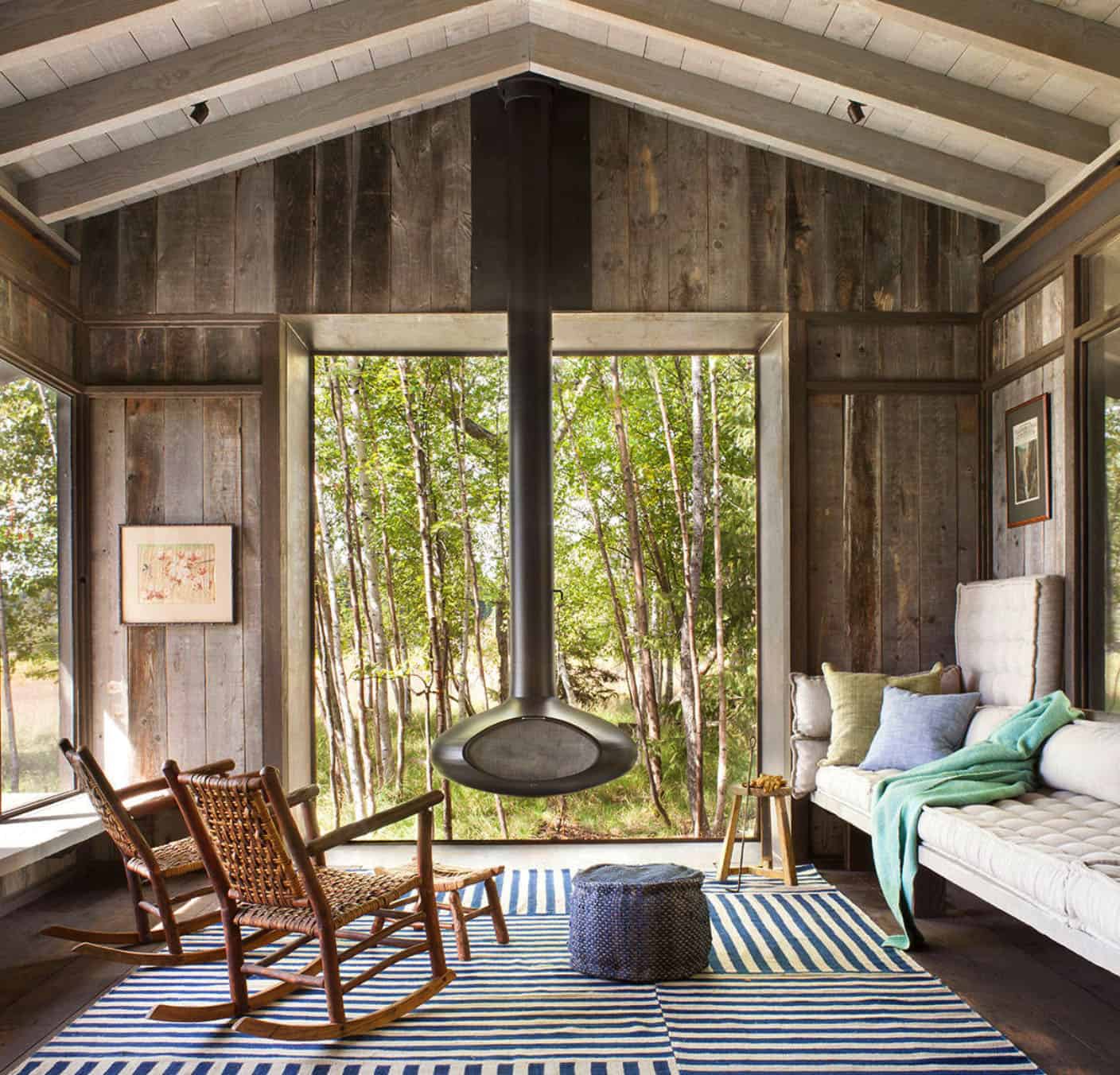 charming-lakeside-cabin-living-room