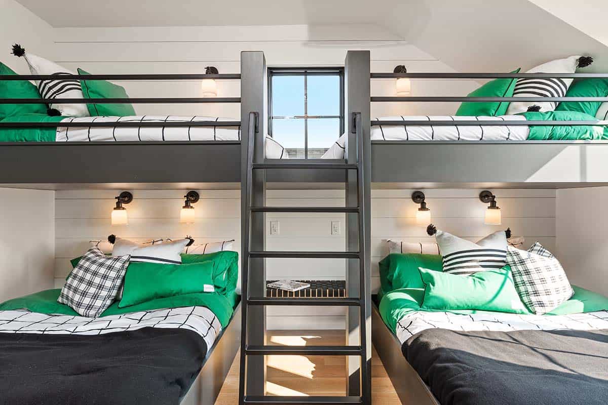 farmhouse-style-kids-bunk-bedroom