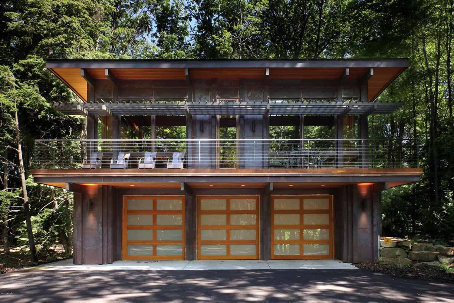 modern-treetop-home-exterior
